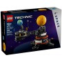 Конструктор LEGO Technic 42179 Планета Земля и Луна на орбите, 526 дет.